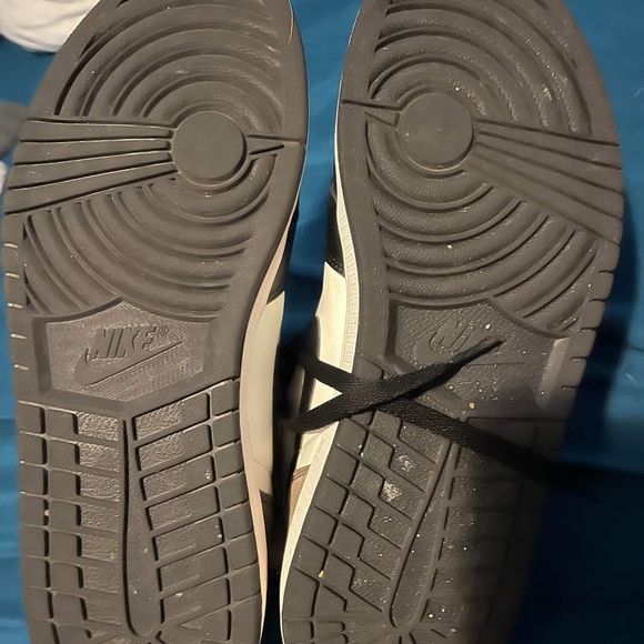 Jordan 1 - Mocha - Size 12 - Picture 4 of 4